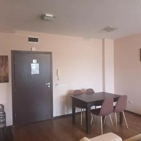 в комплекс Royal Towers * 班斯科